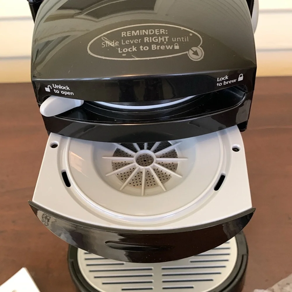 Mr. Coffee Simple Brew Single Serve Coffeemaker/adjustable brew head height